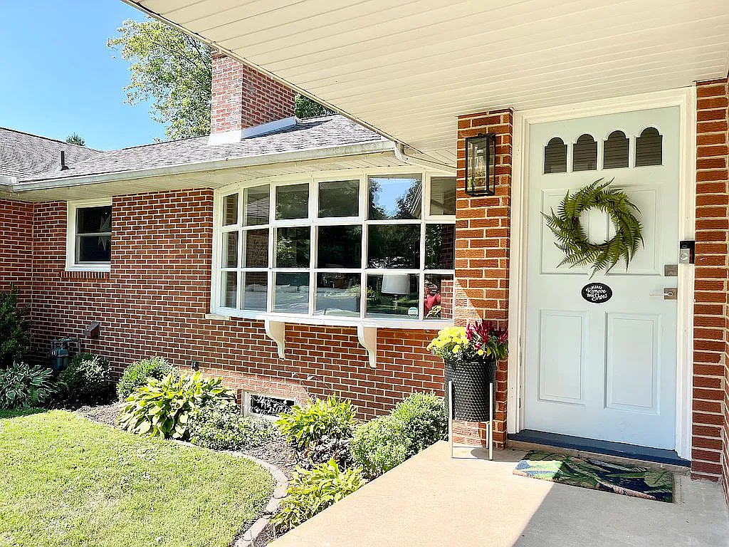 1601 Mitchell Dr photo 1