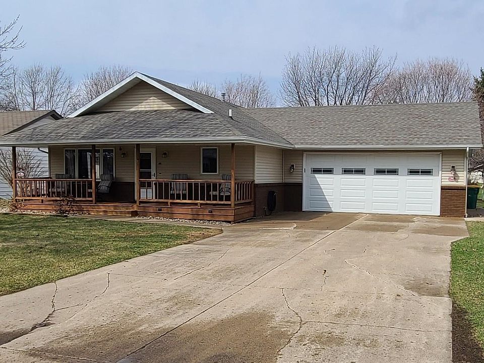 1st image of 34 Clover Ln