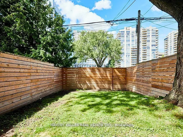 96 Balmoral Ave — Photo 26