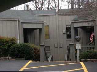 10418 Iron Mill Rd, North Chesterfield, VA 23235