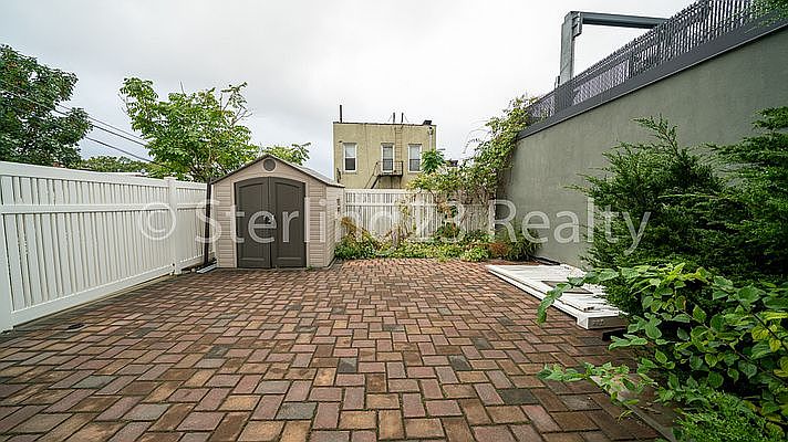 1st image of 24-14 32nd St #1R