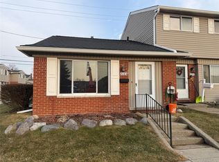 8066 Coventry St, Westland, MI