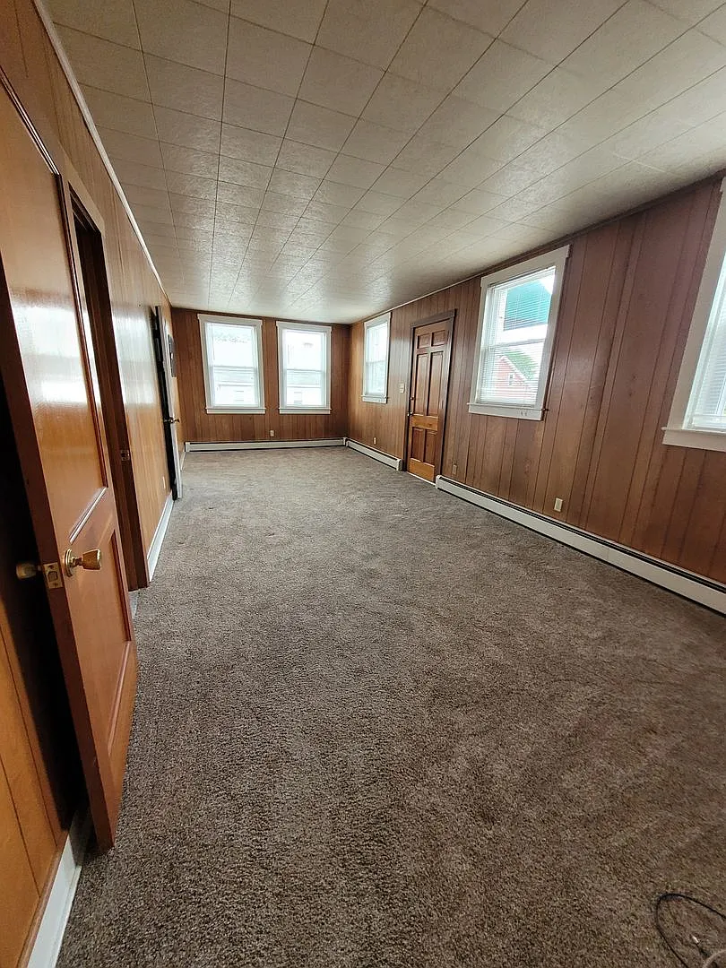 40 South Charlotte Street — Photo 1