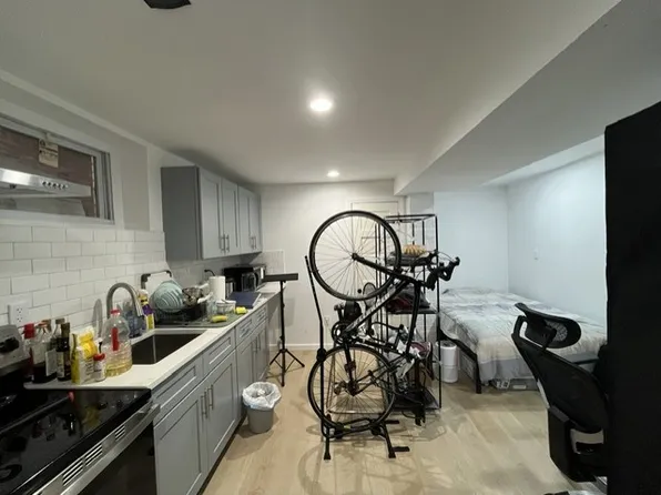 (undisclosed Address), New Haven, CT 06511