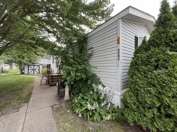 5202 Brandon Ct #45, Sterling Heights, MI 48310