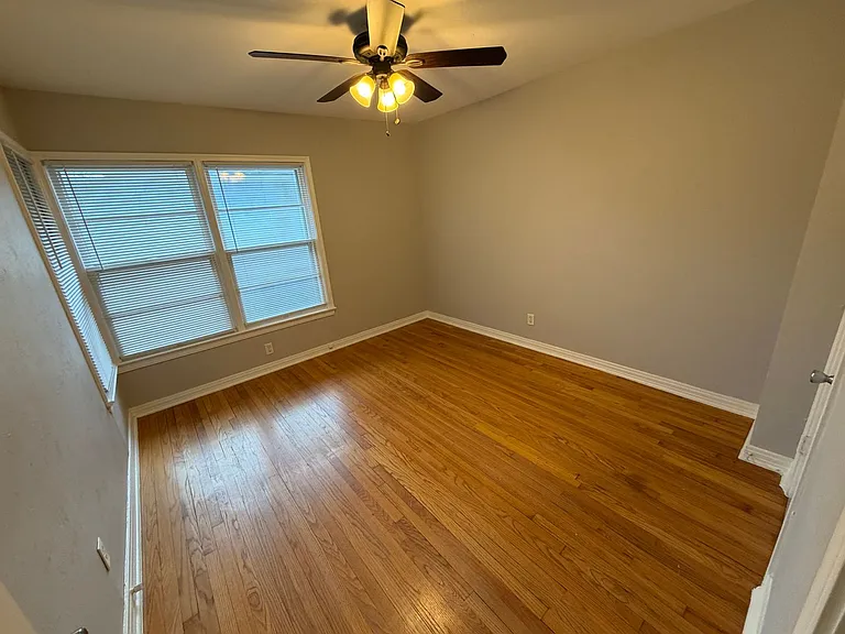 4317 Clay Ave — Photo 7