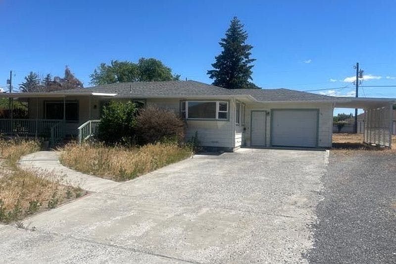 2nd image of 76 Crest Dr