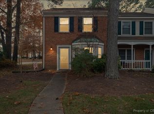1 Corwin Cir, Hampton, VA 23666