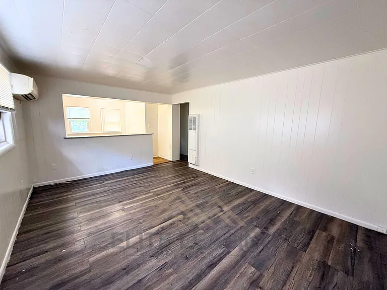 1258 SW Clay St — Photo 2
