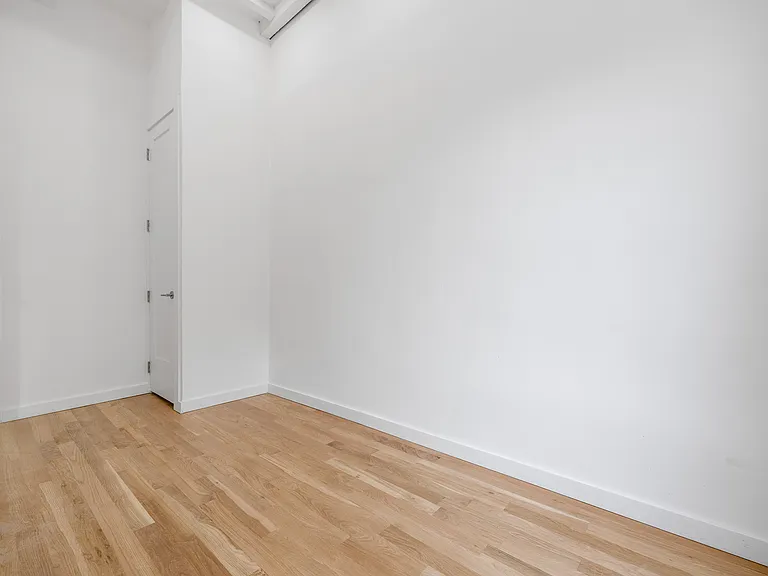 75 Bainbridge St #4B — Photo 13