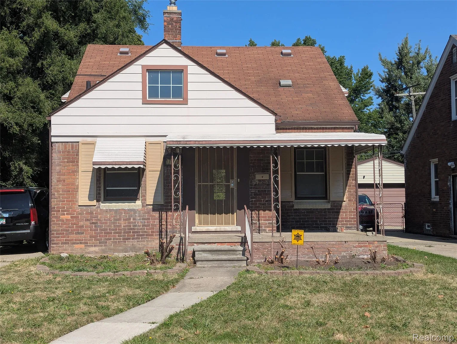 17817 Chester St photo 1