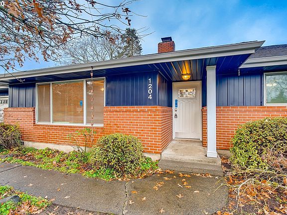 5th image of 1204 Missoula Ave