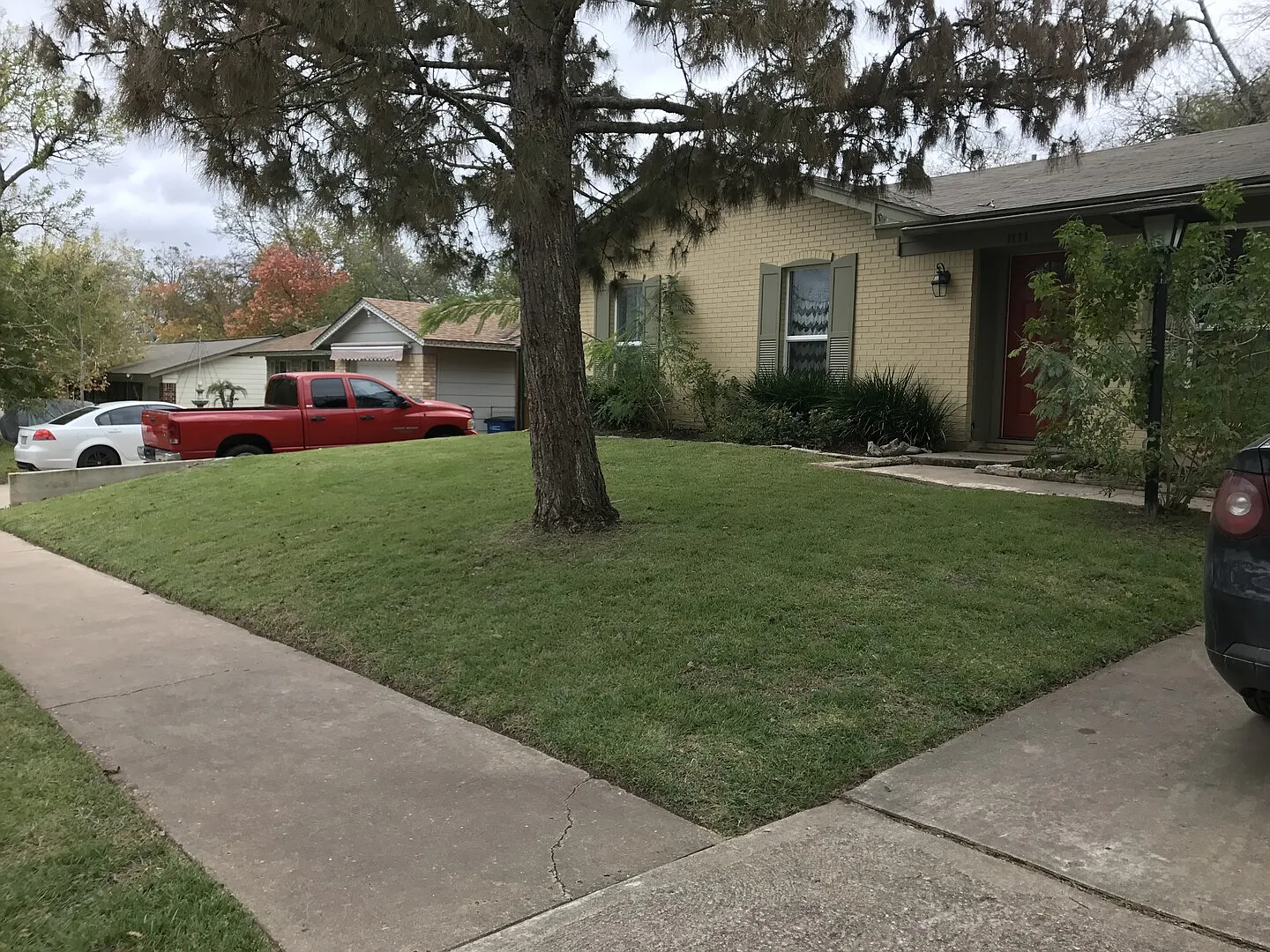 House on Plymouth — Photo 2