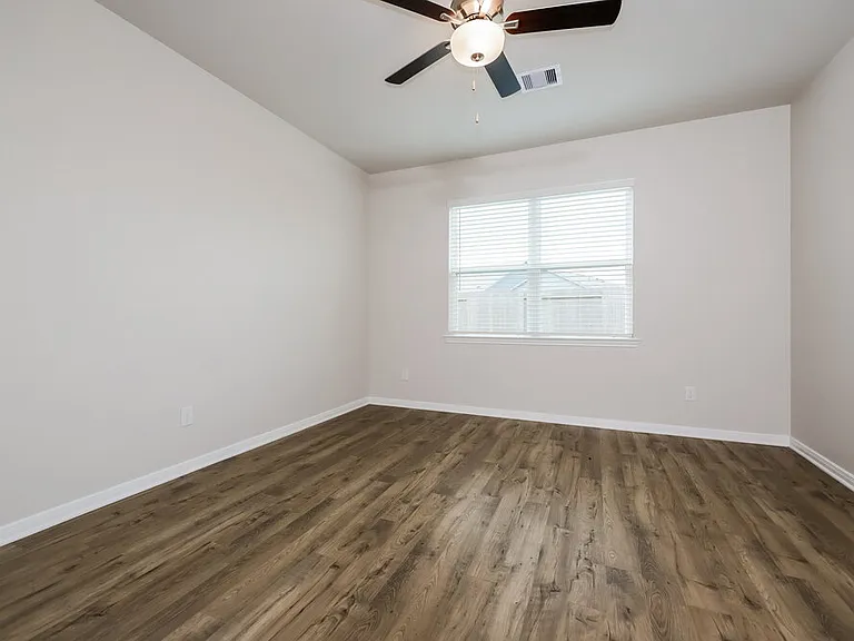 16454 Honeysuckle Hill Dr — Photo 10
