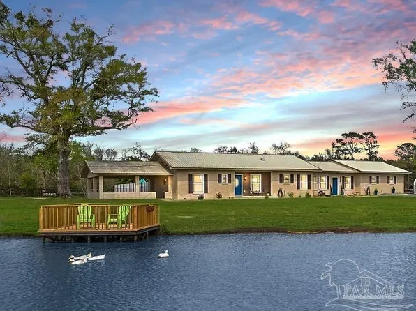 438 Meander Ln, Cantonment, FL 32533