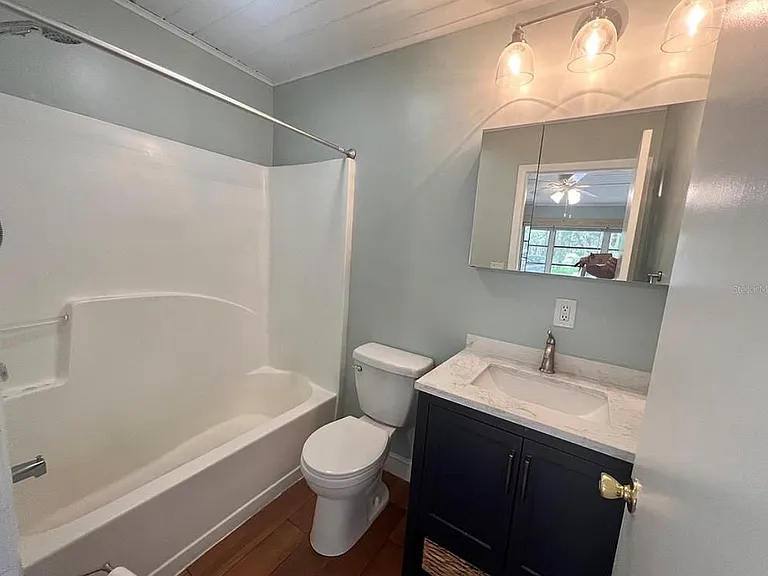 1903 SW 3rd Ave — Photo 14