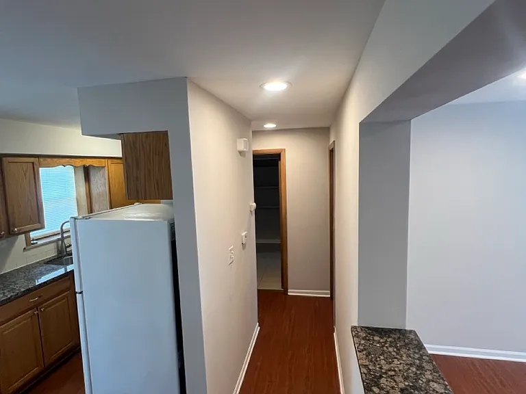 2435 S Central Ave #7 — Photo 6