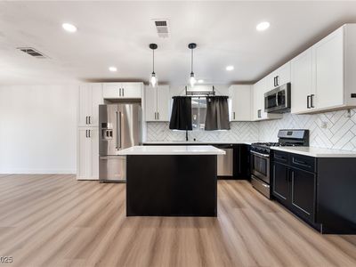 4461 Bennett Dr, Las Vegas, NV, 89121