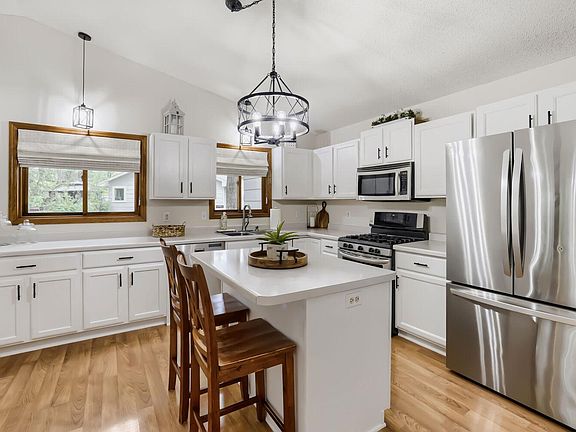 4th image of 14696 Hummingbird St NW