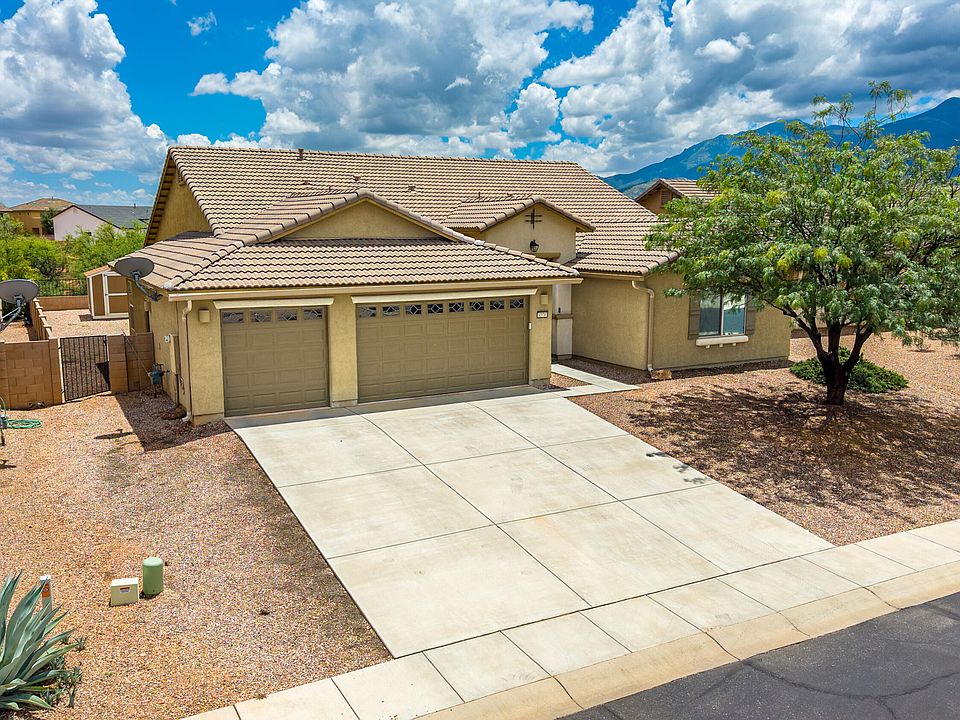 1st image of 4378 Christopher Dr
