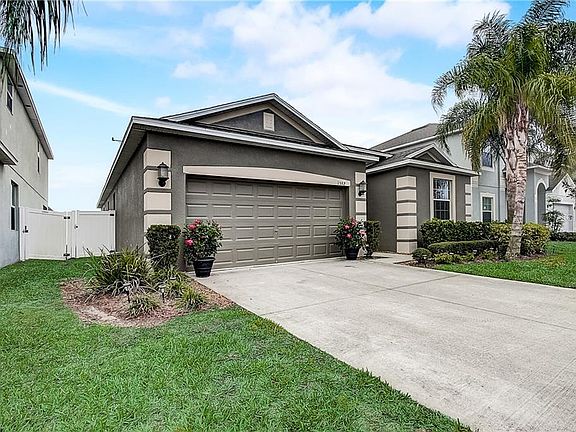 2nd image of 1592 Thetford Cir