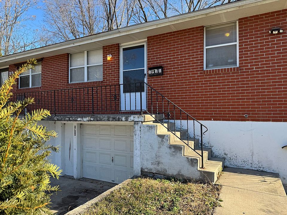 1st image of 1911 S Arlington Ave