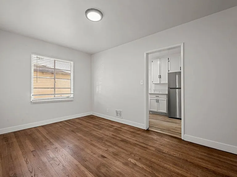 4320 Santa Rosalia Dr #AA — Photo 5