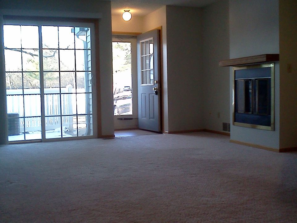 2nd image of 10015 Russell Ave N APT 9
