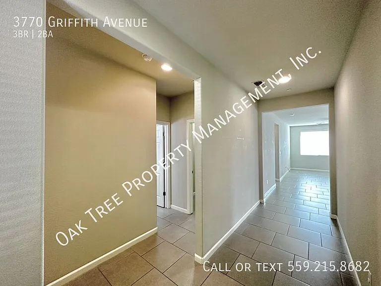 3770 Griffith Ave — Photo 2
