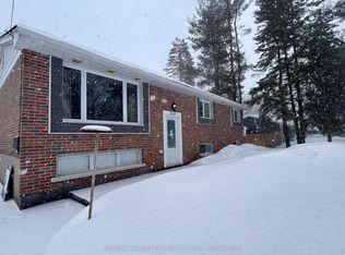 1203 Saint Vincent St, Springwater, ON L9X 0R2