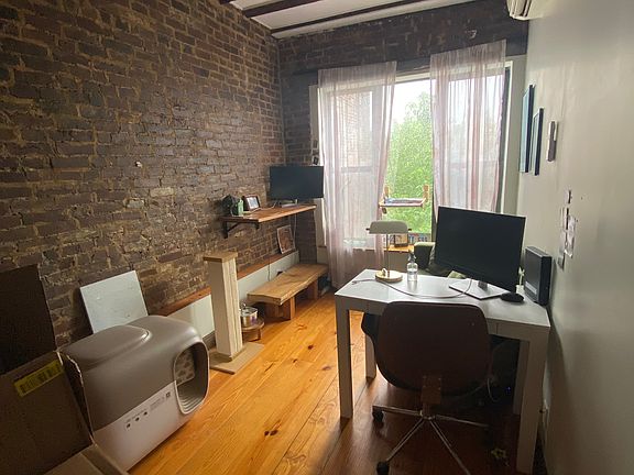 4th image of 1467 Bedford Ave APT 4B