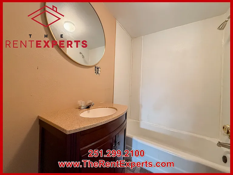305 Mango St — Photo 17