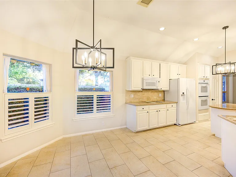 1231 Parkhaven Ln — Photo 13