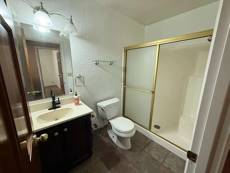 2311 W Hamilton Ave — Photo 10
