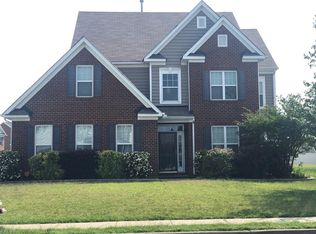 13 Hampshire Glen Pkwy, Hampton, VA 23669