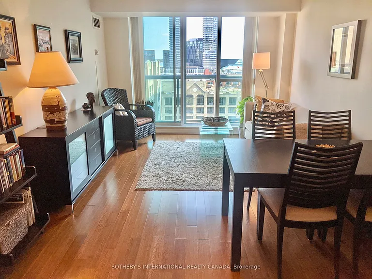 109 Front St E #1110 — Photo 6