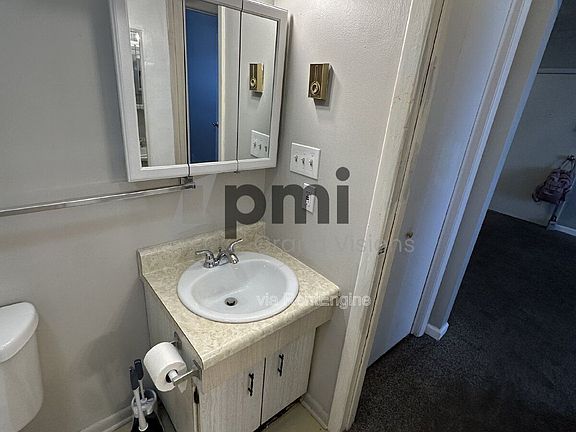 3rd image of 24 W Buchanan Ave #22
