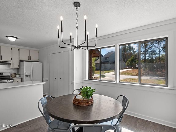 5th image of 1412 Brookmeade Court