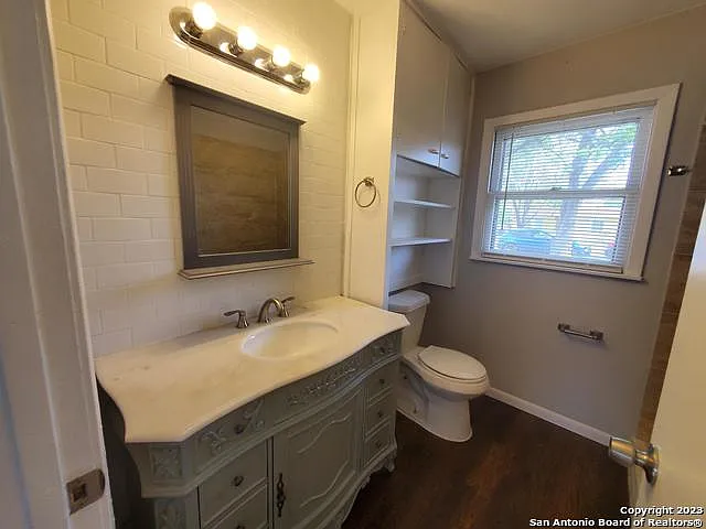 654 Santa Monica St — Photo 13