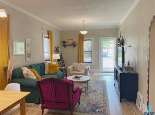 128 N Lake Ave, Sioux Falls, SD 57104