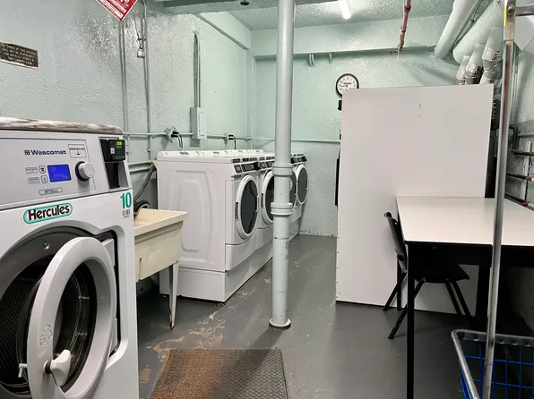 55-05 Woodside Avenue image 8 of 8