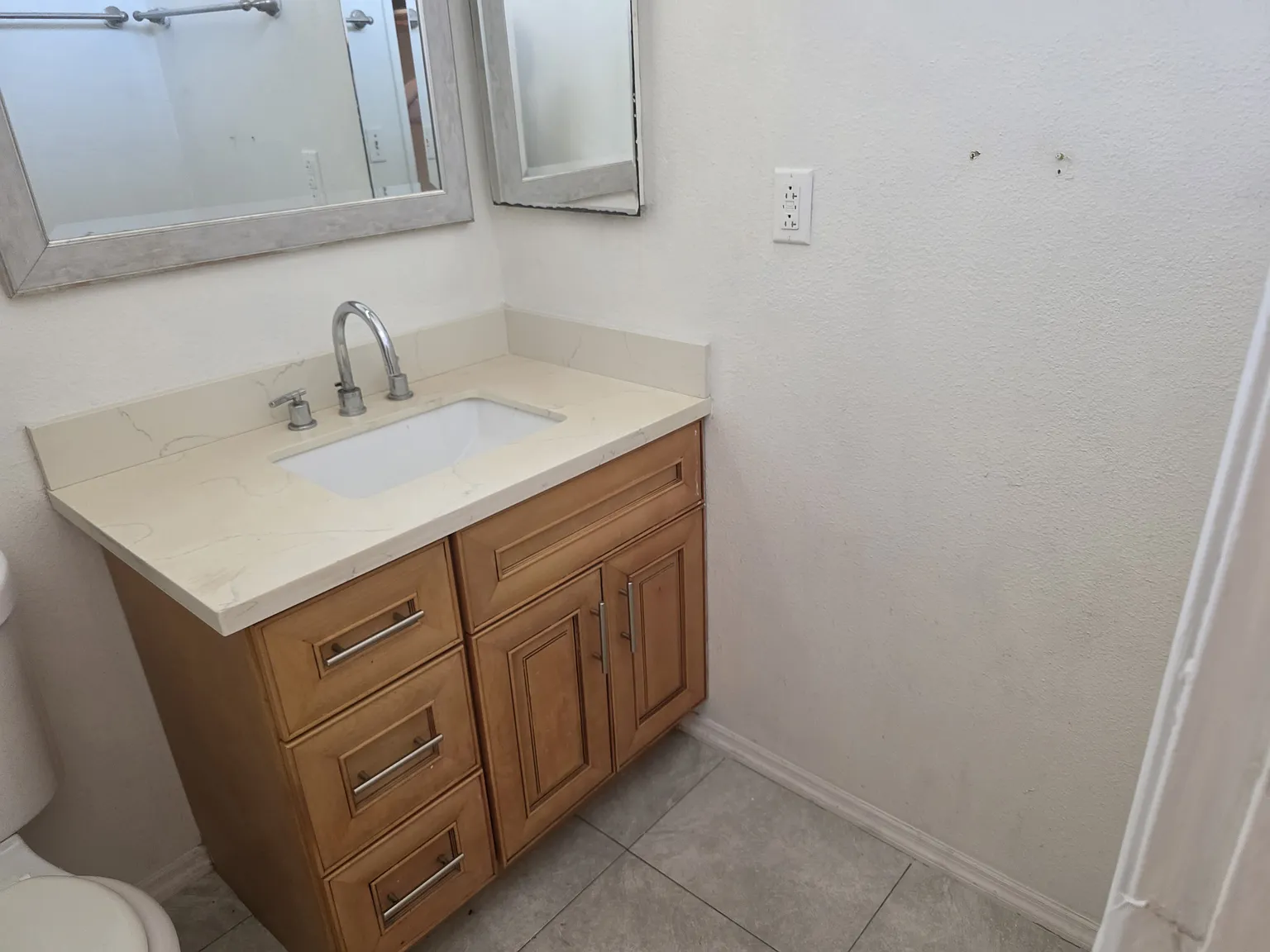 Studio, 588 sqft, $1,750 — Photo 4