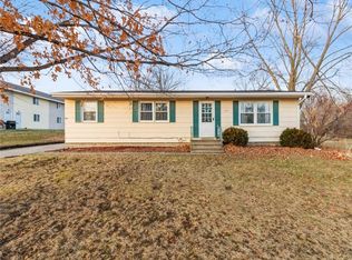255 W North Ave, Nevada, IA 50201