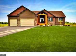 10101 246th St N, Chisago City, MN 55013