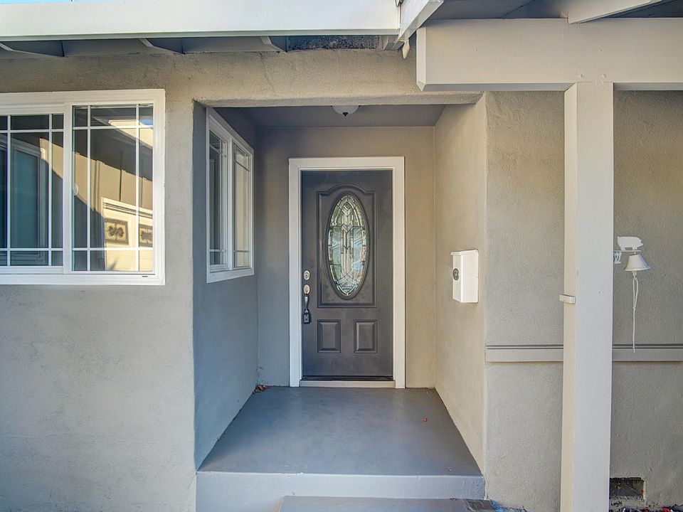 1st image of 1588 Hillsdale Ave