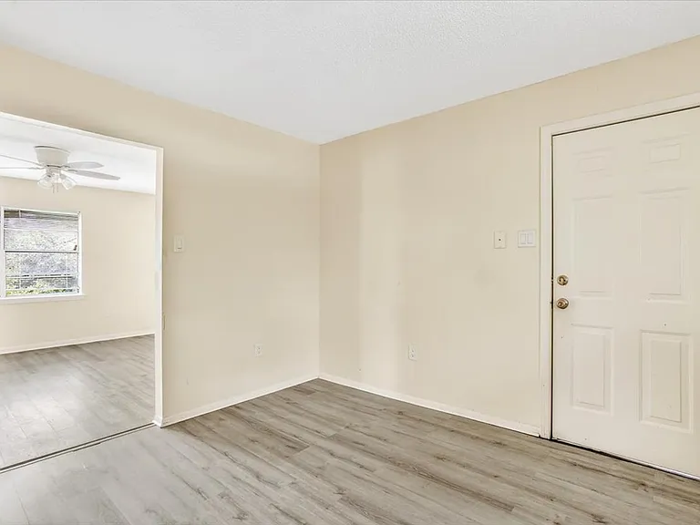5340 Laroche Ave #4 — Photo 17