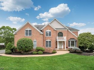 22 Vista Dr, Flanders, NJ 07836