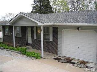 2824 Patti Ln, High Ridge, MO 63049