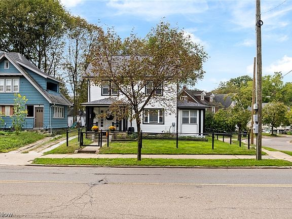 2nd image of 958 W Exchange St