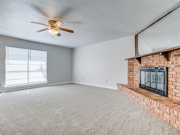 5th image of 408 Rockcrest Dr